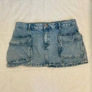 ZARA CARGO MINI SKIRT